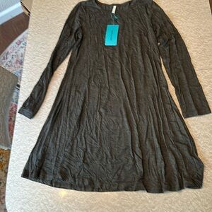 Popyoung NWT gray dress. Size Medium.